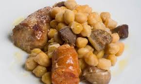 Garbanzos con chorizo y zankarrón