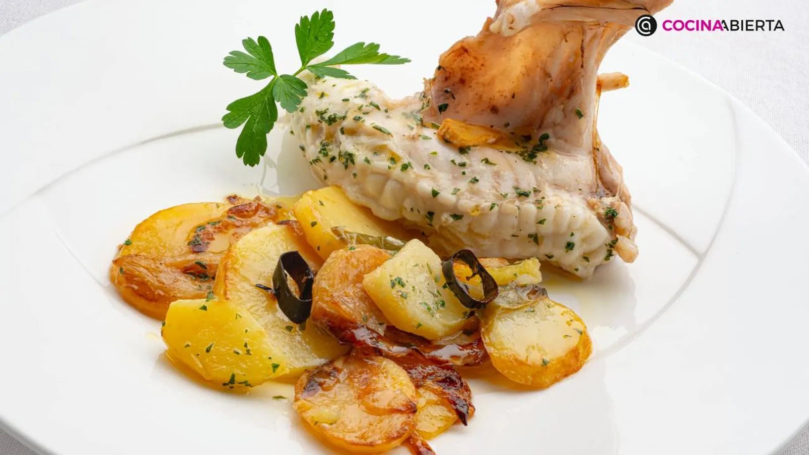 Rape al horno con patatas